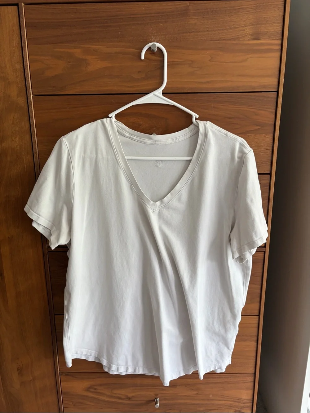 lululemon athletica Men’s White Short-Sleeve Crew Tee